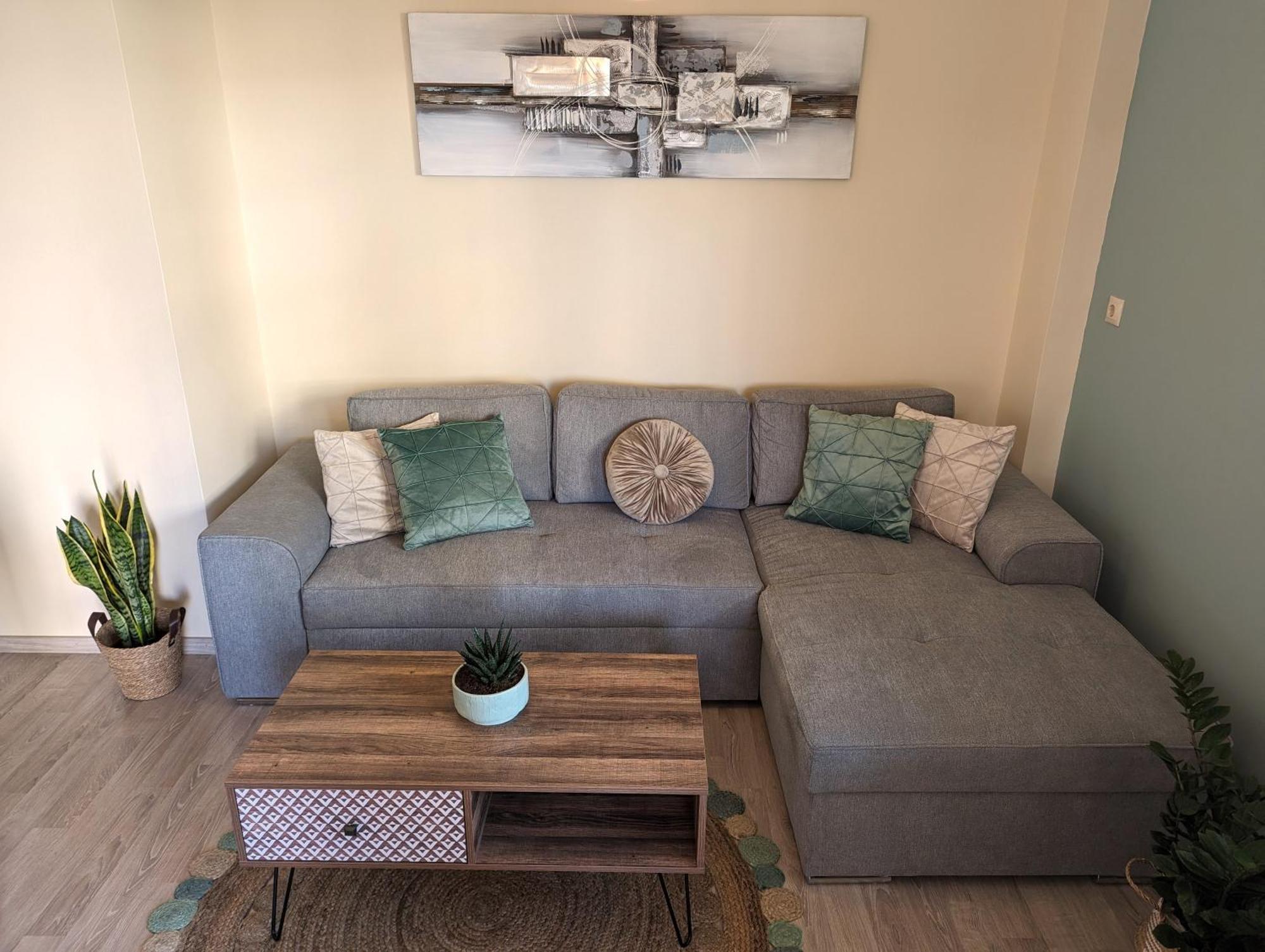 Modern Mint Sunny House Near The Airport Apartment Spata  Ngoại thất bức ảnh
