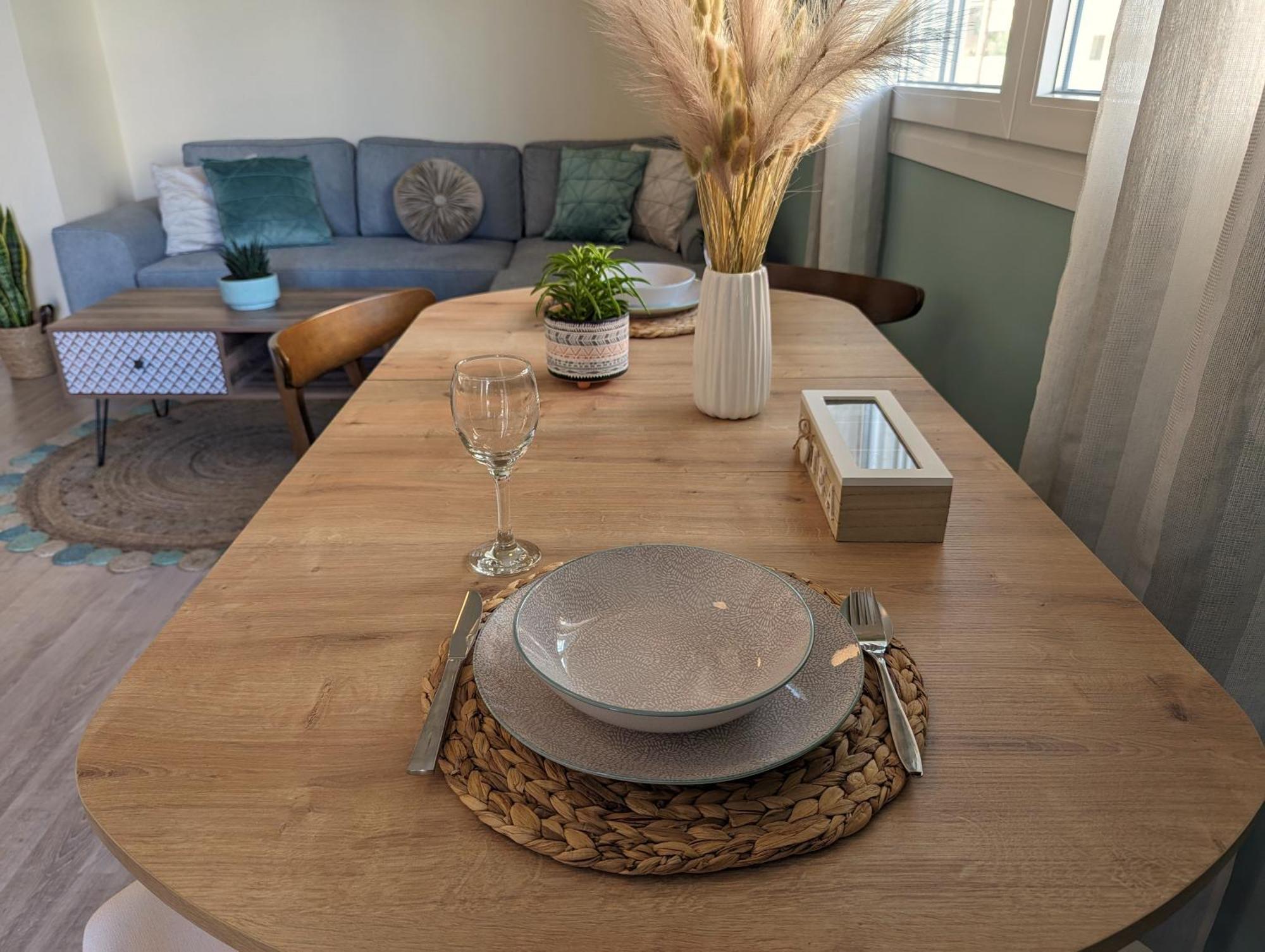Modern Mint Sunny House Near The Airport Apartment Spata  Ngoại thất bức ảnh