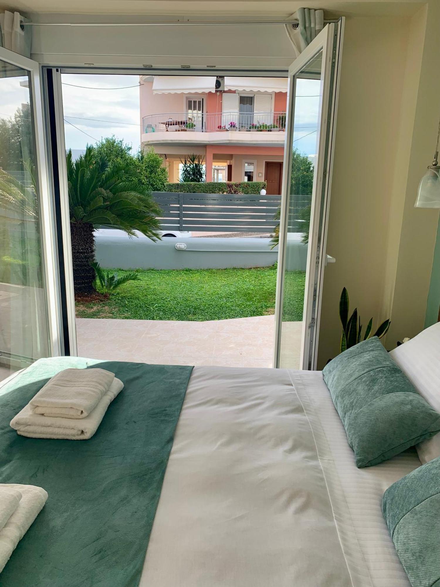 Modern Mint Sunny House Near The Airport Apartment Spata  Ngoại thất bức ảnh
