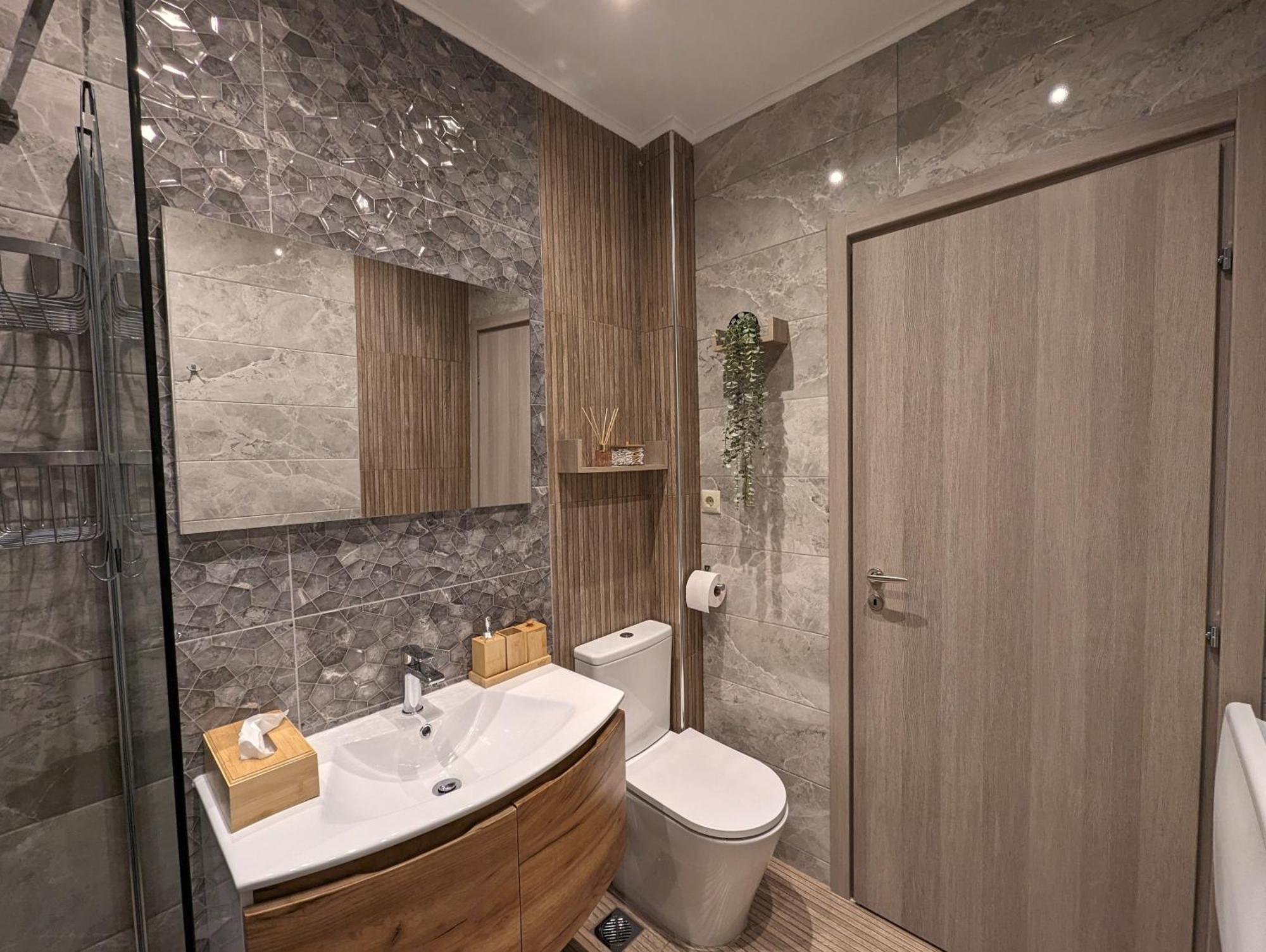 Modern Mint Sunny House Near The Airport Apartment Spata  Ngoại thất bức ảnh
