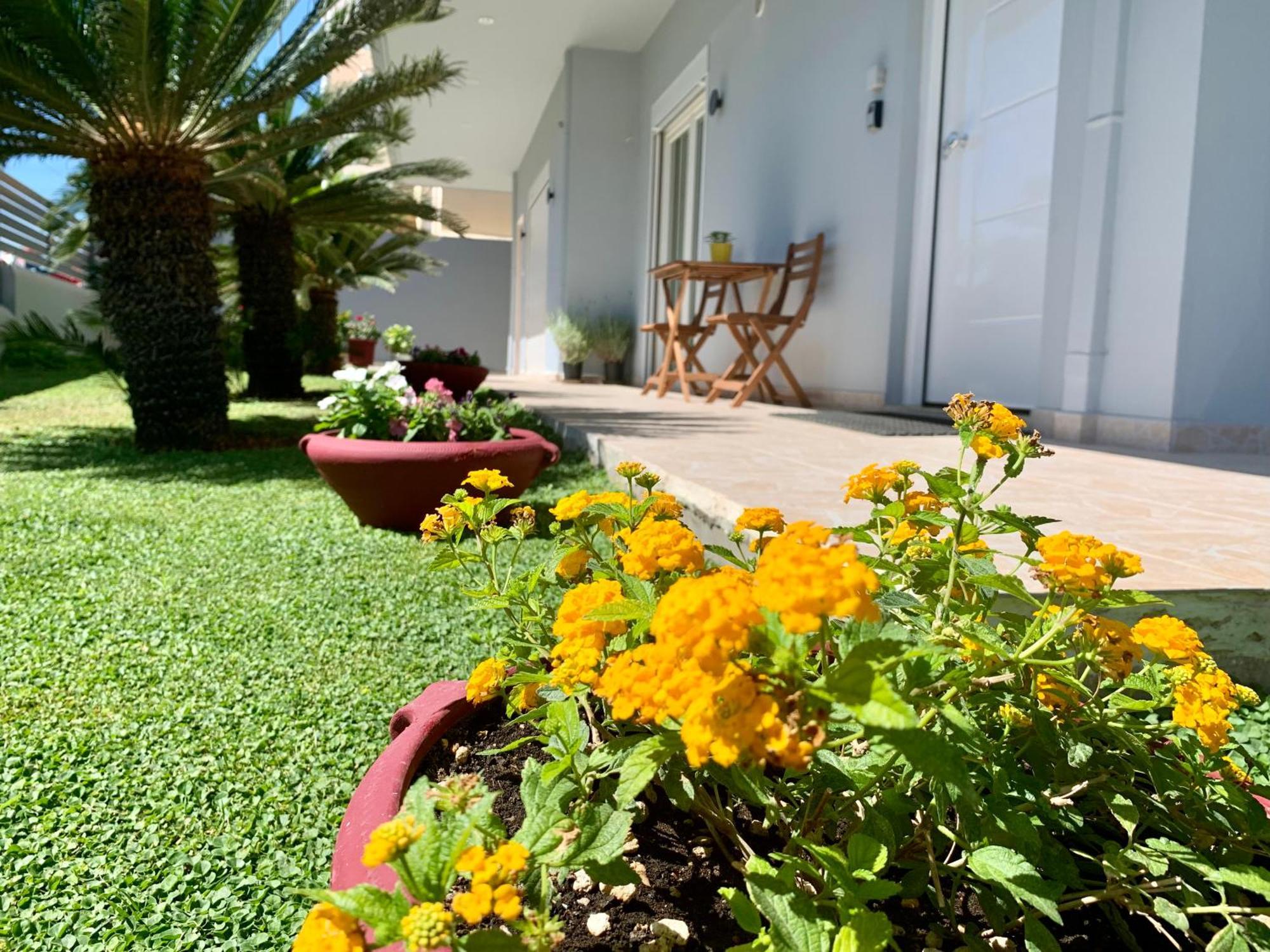 Modern Mint Sunny House Near The Airport Apartment Spata  Ngoại thất bức ảnh